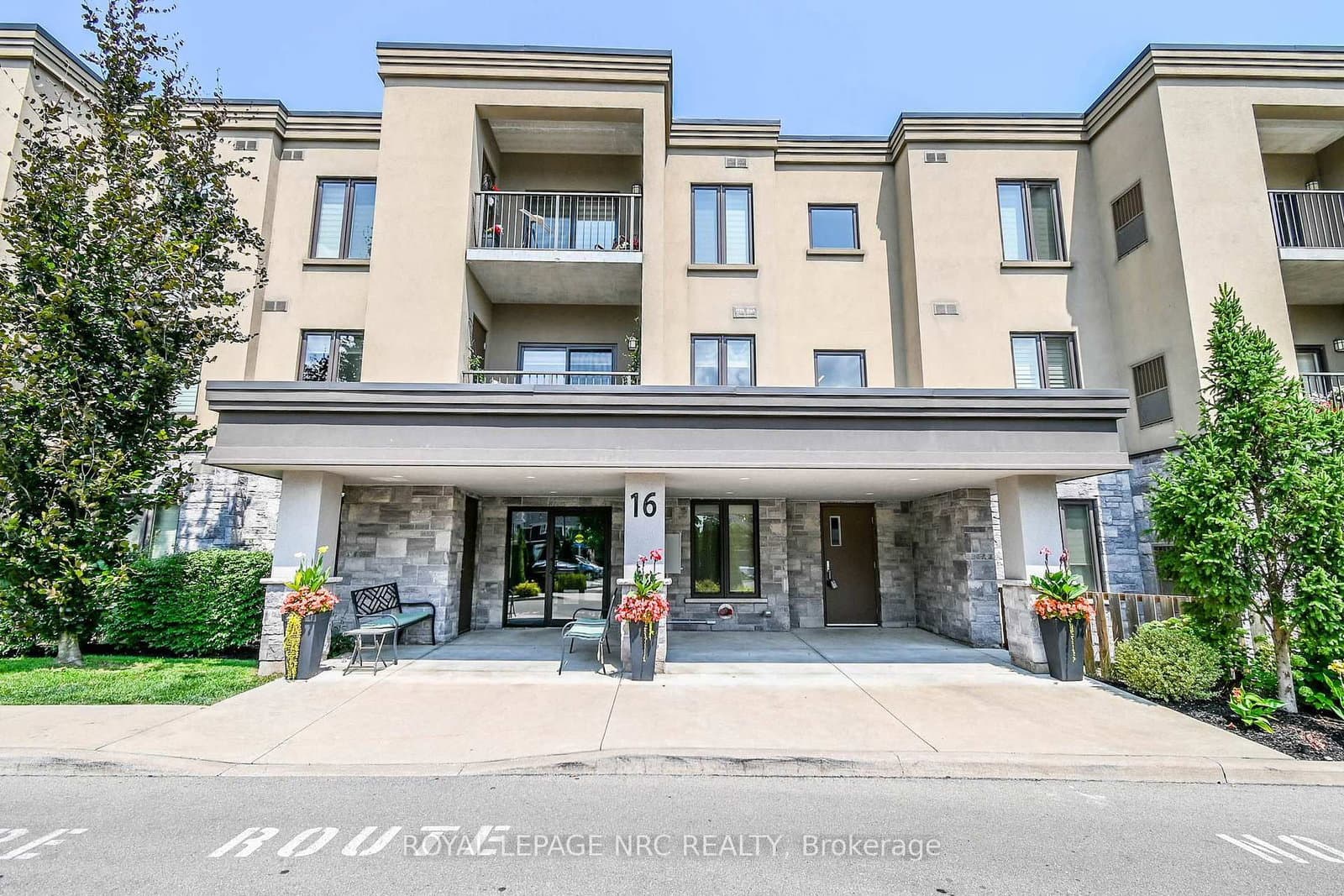 203 - 16 Sullivan Avenue, Thorold, ON