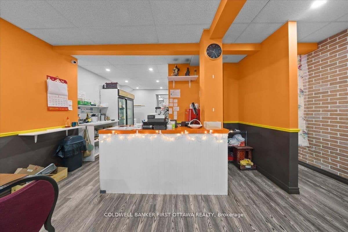 827 SOMERSET Street, Ottawa, ON — photo 10
