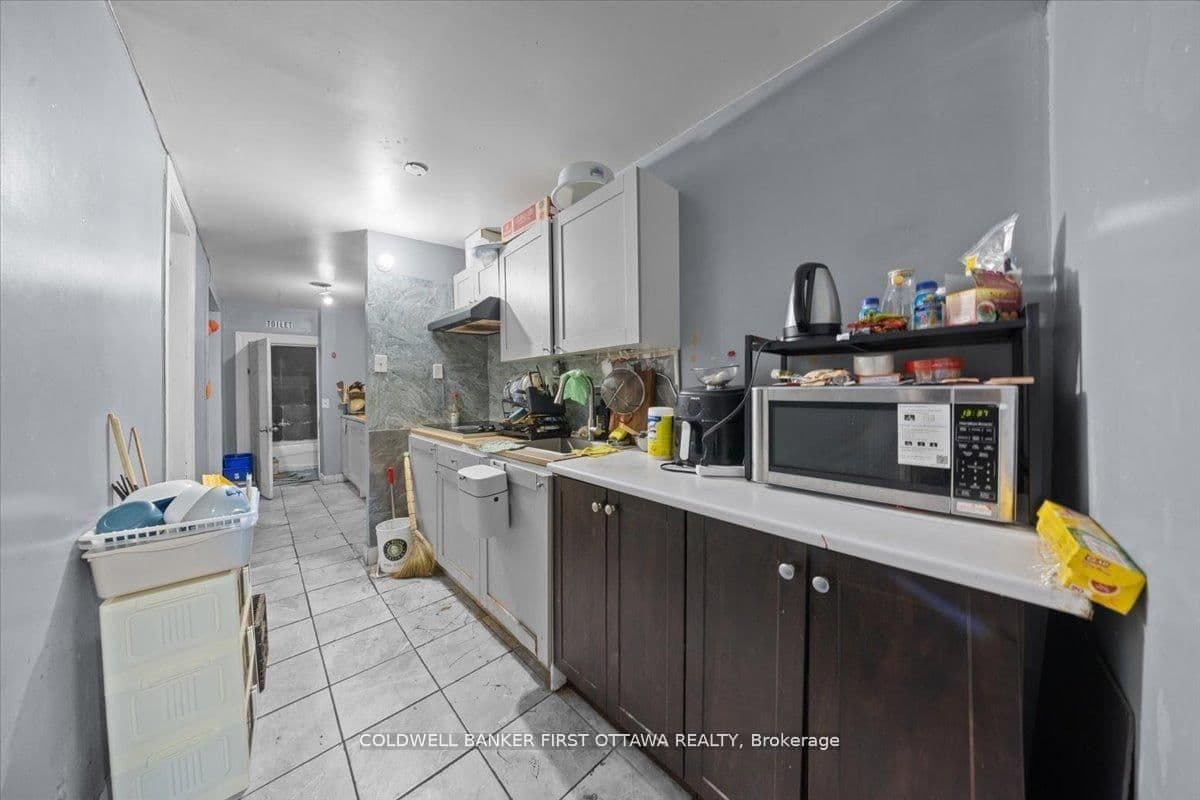 827 SOMERSET Street, Ottawa, ON — photo 17