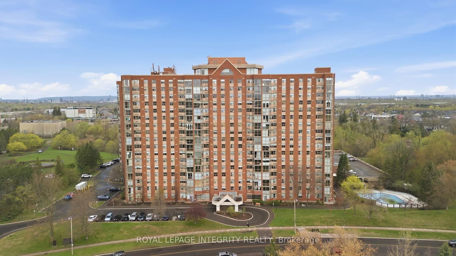 1208 - 2760 Carousel Crescent, Ottawa, ON — photo 1