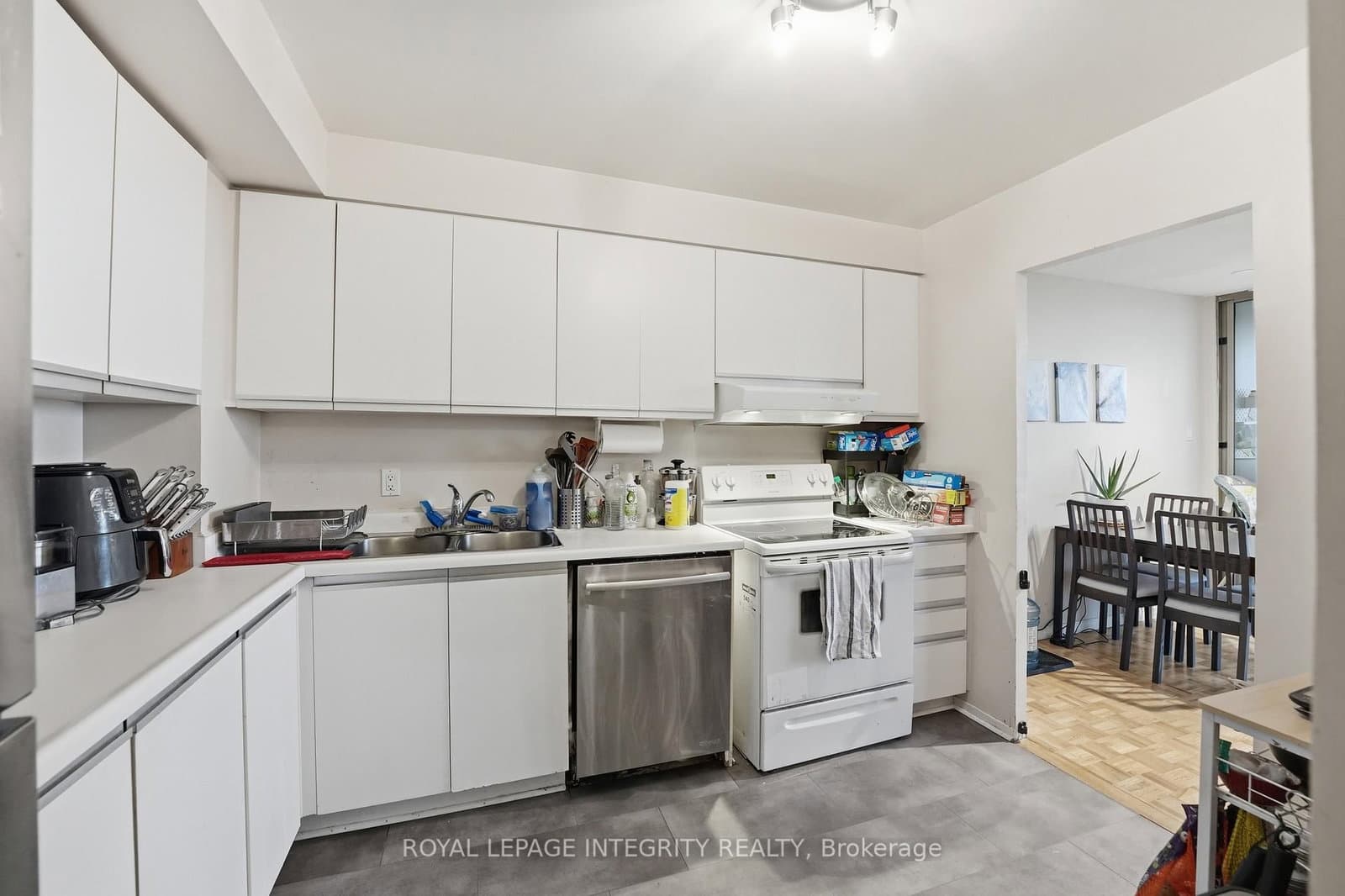 1208 - 2760 Carousel Crescent, Ottawa, ON — photo 12