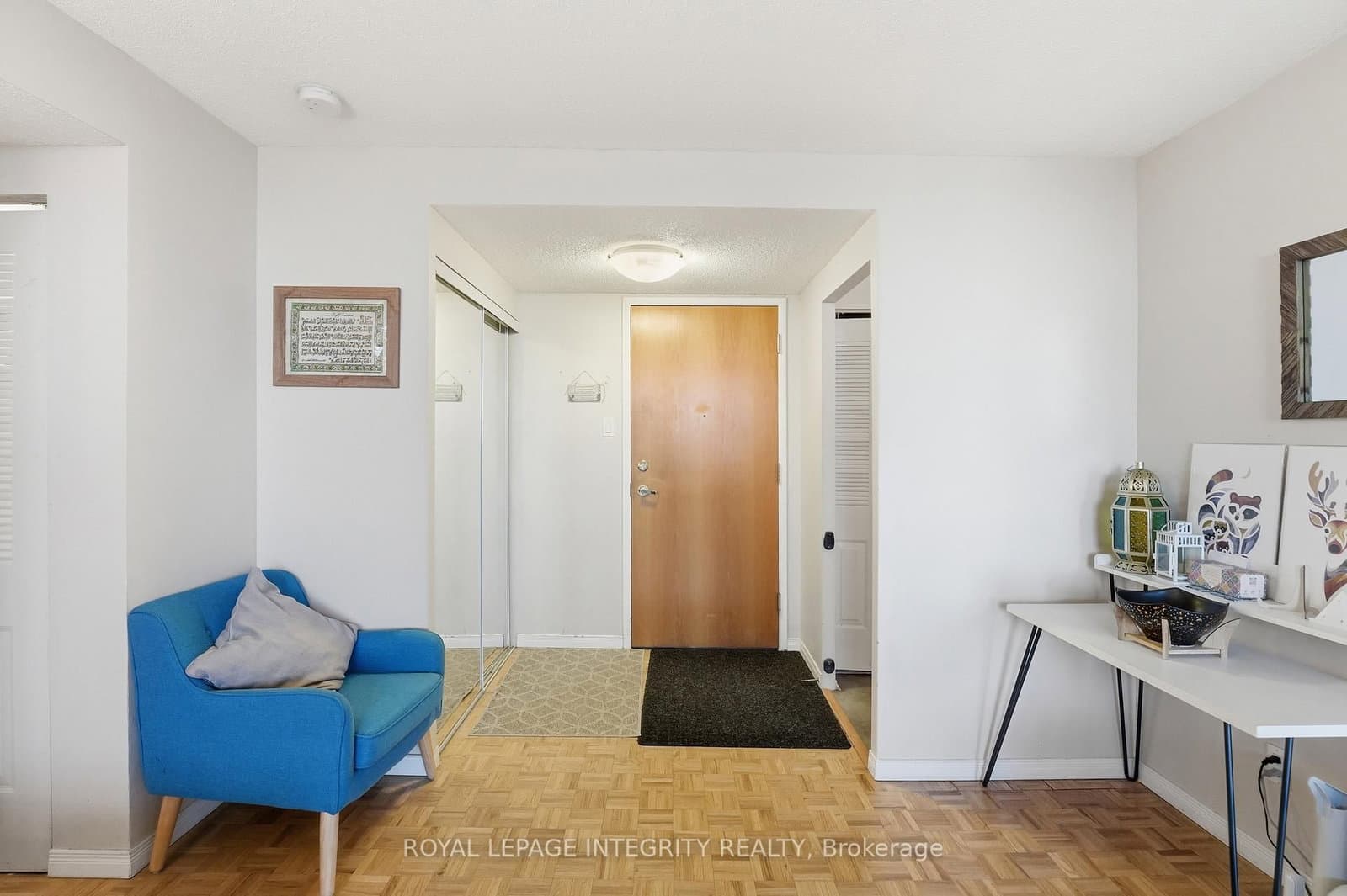 1208 - 2760 Carousel Crescent, Ottawa, ON — photo 2