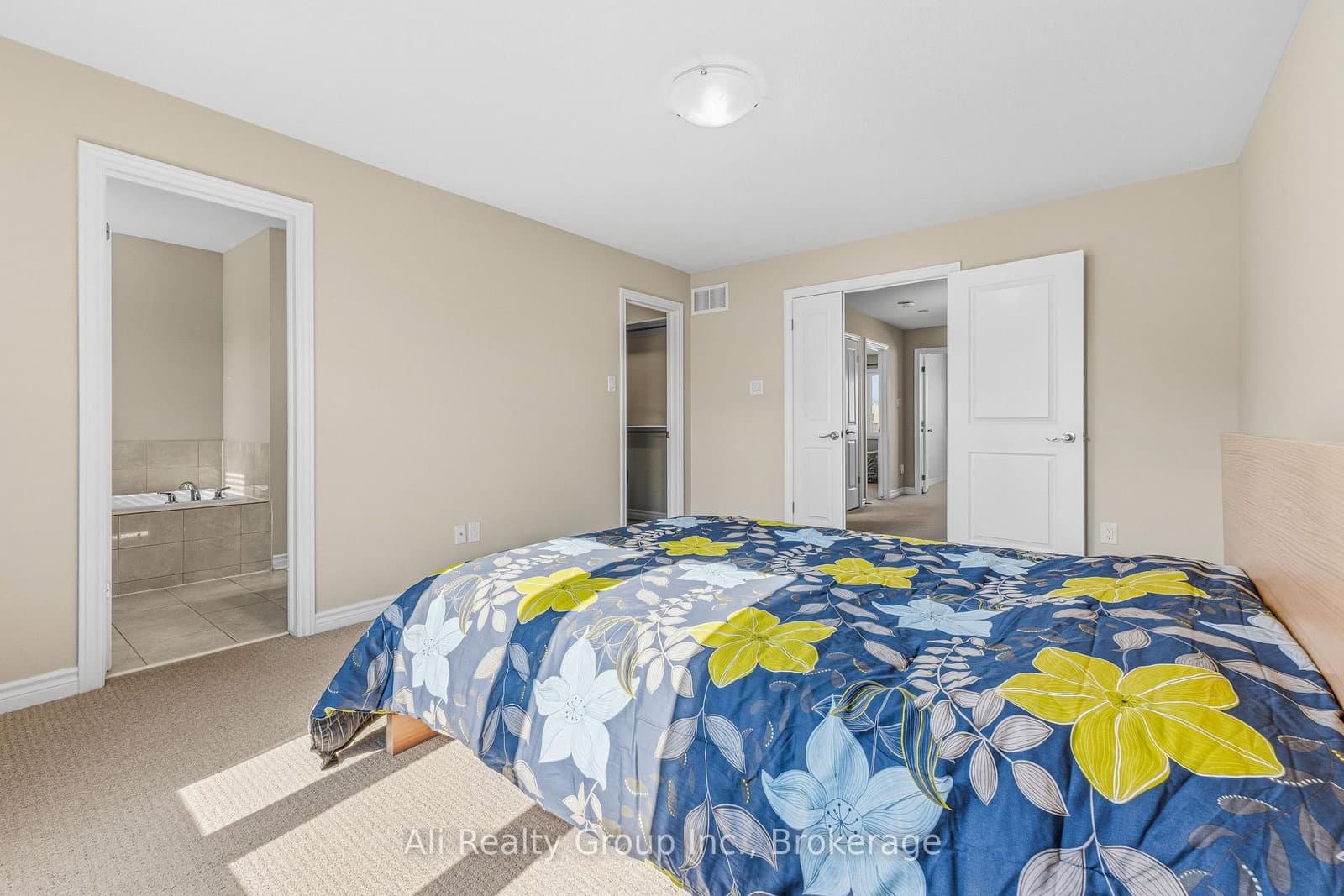 400 Nestleton Street, Ottawa, ON — photo 14