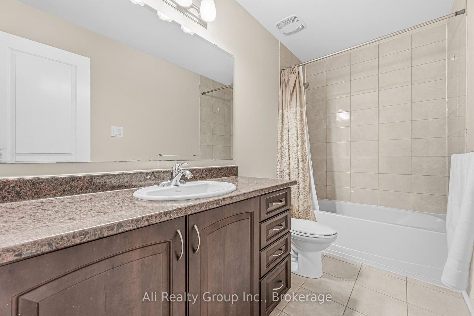 400 Nestleton Street, Ottawa, ON — photo 19