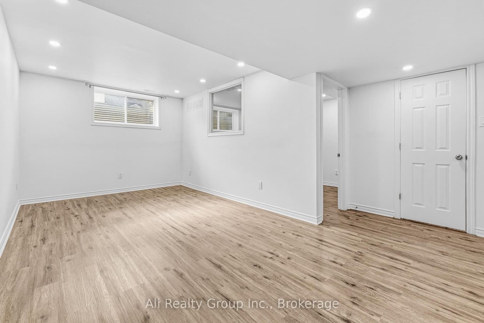 400 Nestleton Street, Ottawa, ON — photo 22
