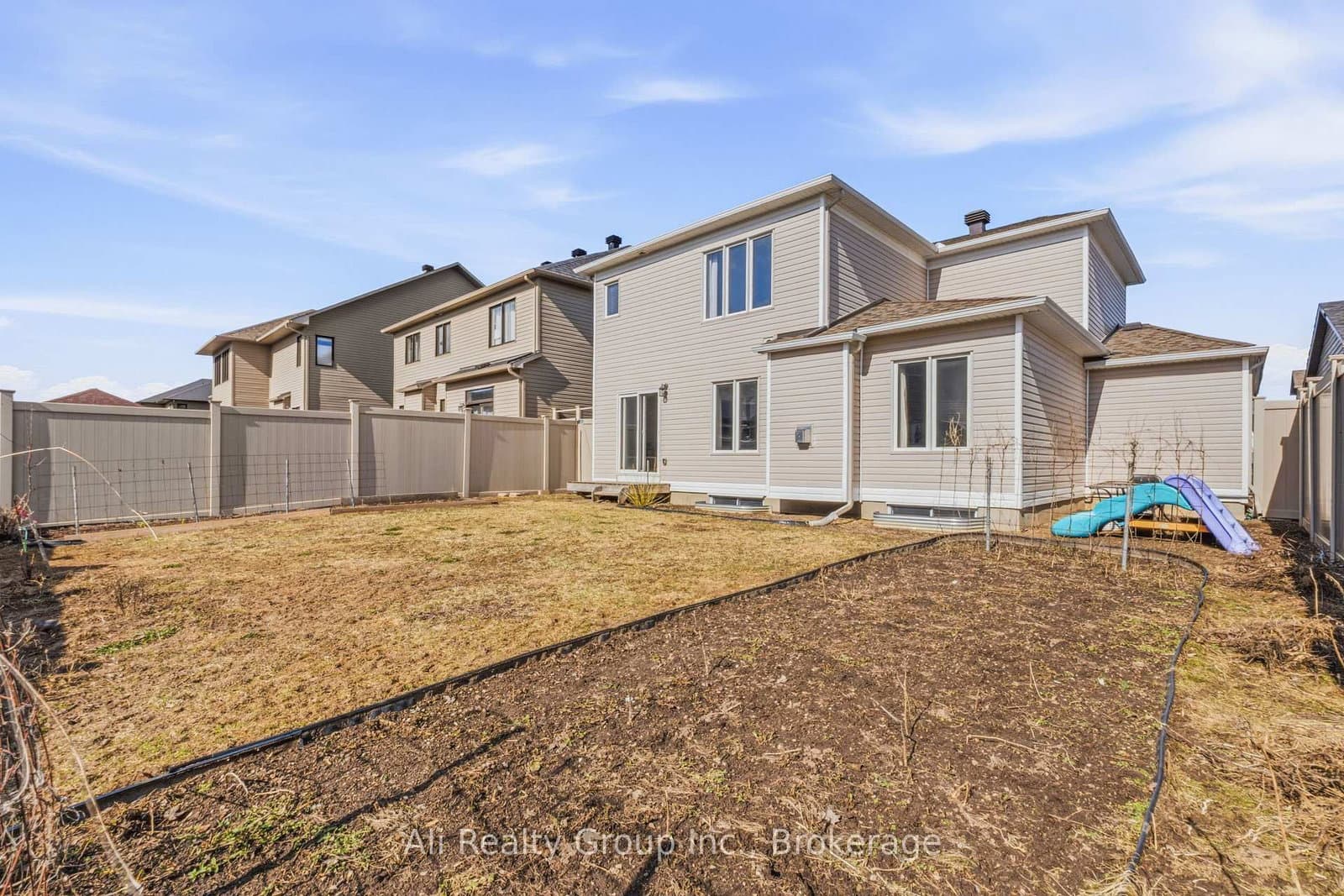 400 Nestleton Street, Ottawa, ON — photo 29