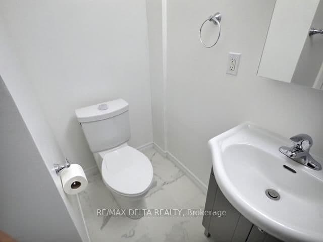 105B - 2044 Arrowsmith Drive, Ottawa, ON — photo 12