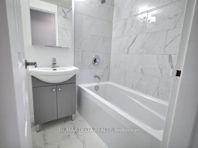 105B - 2044 Arrowsmith Drive, Ottawa, ON — photo 13