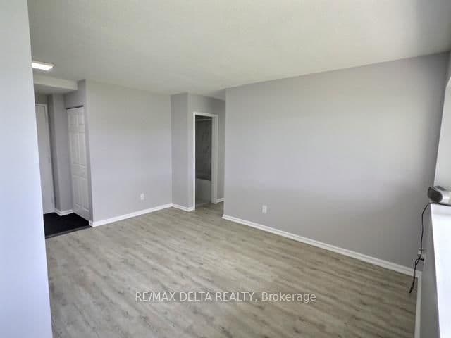105B - 2044 Arrowsmith Drive, Ottawa, ON — photo 6