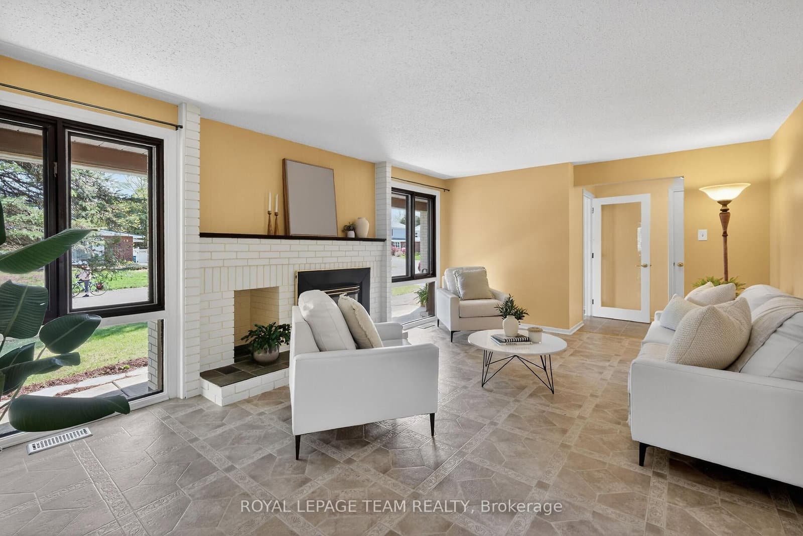 21 Lindhurst Crescent, Ottawa, ON — photo 10
