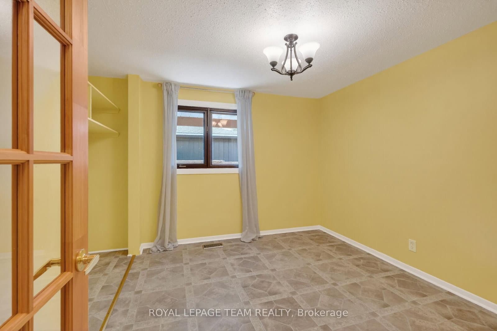 21 Lindhurst Crescent, Ottawa, ON — photo 25