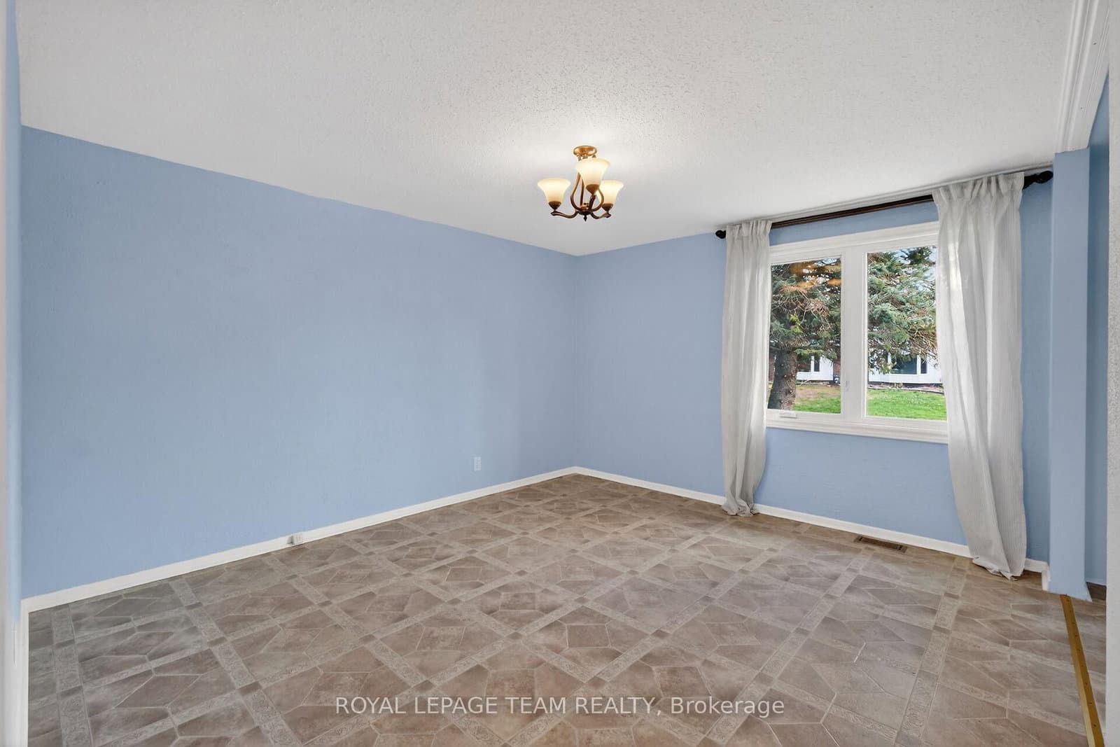 21 Lindhurst Crescent, Ottawa, ON — photo 32