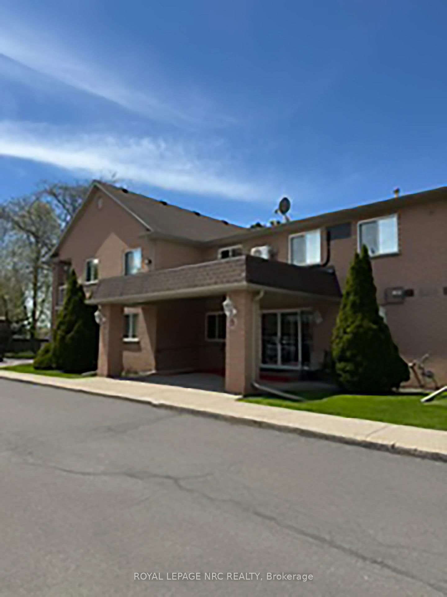 12 - 117 Willson Road, Welland, ON — photo 2
