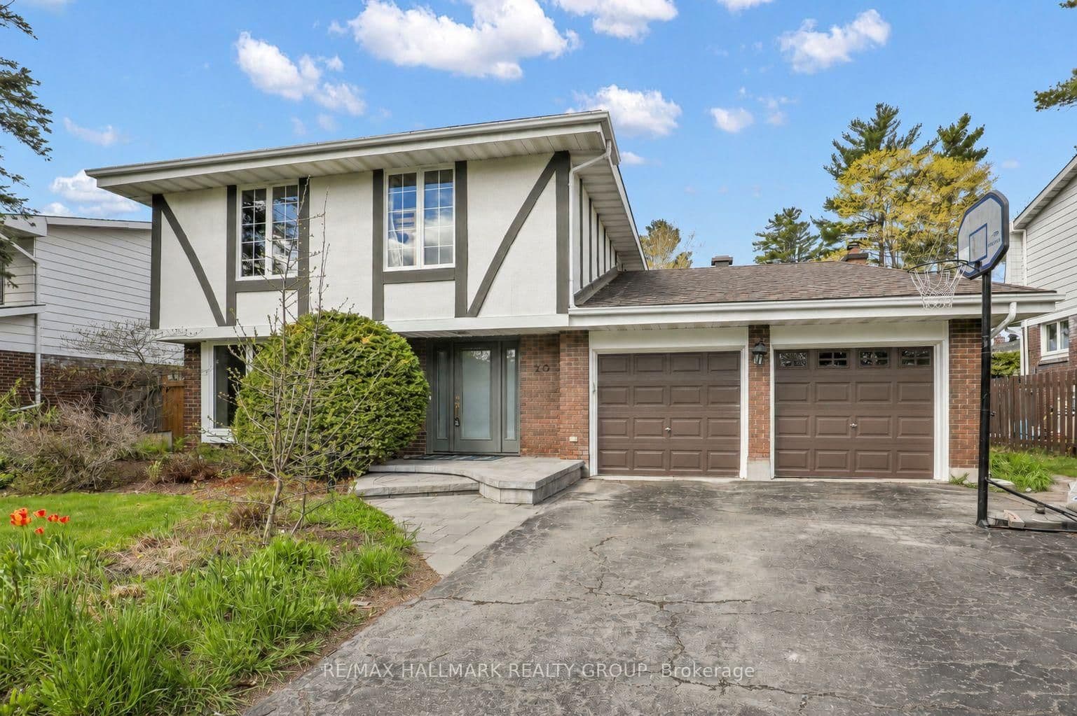 20 Riverbrook Road, Ottawa, ON