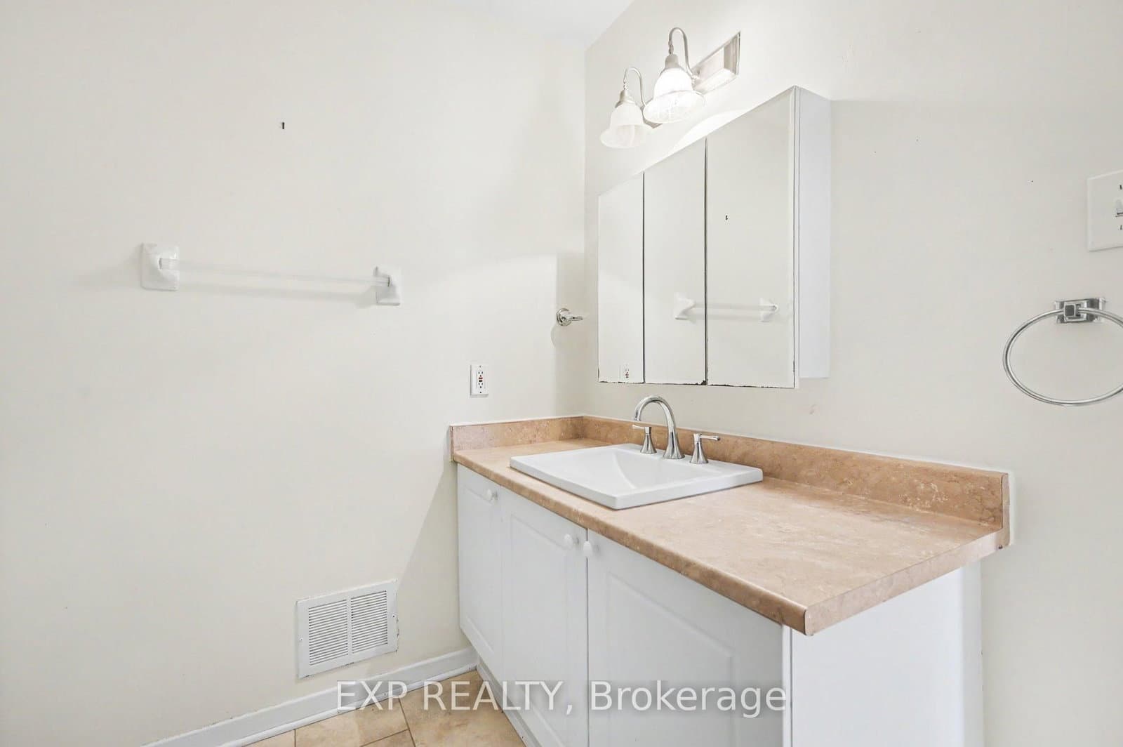 61 Monterey Drive, Ottawa, ON — photo 11