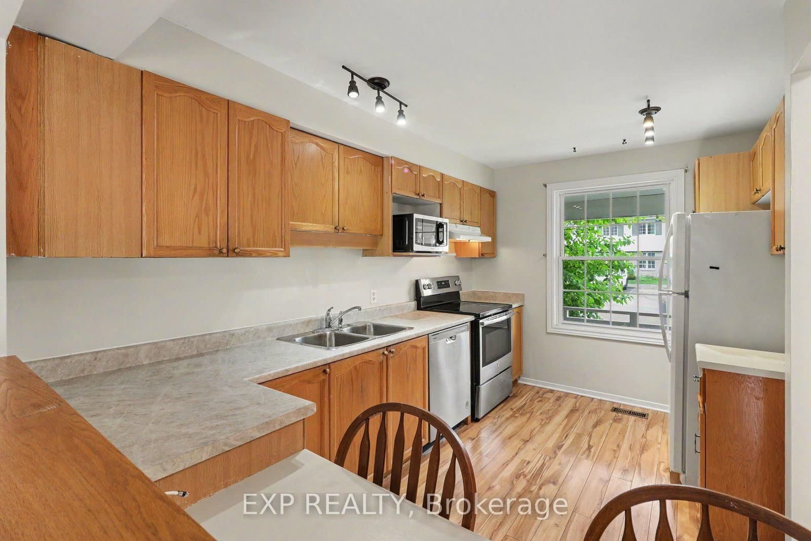 61 Monterey Drive, Ottawa, ON — photo 5