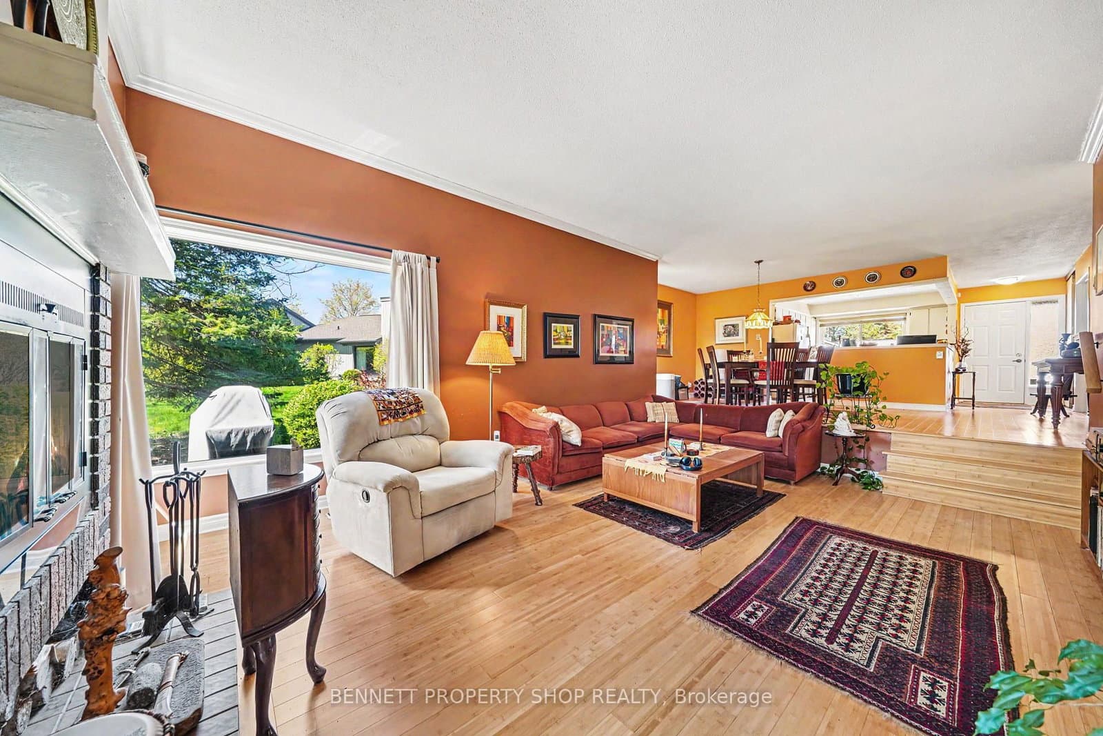 12 Laurel Valley Court, Ottawa, ON — photo 3