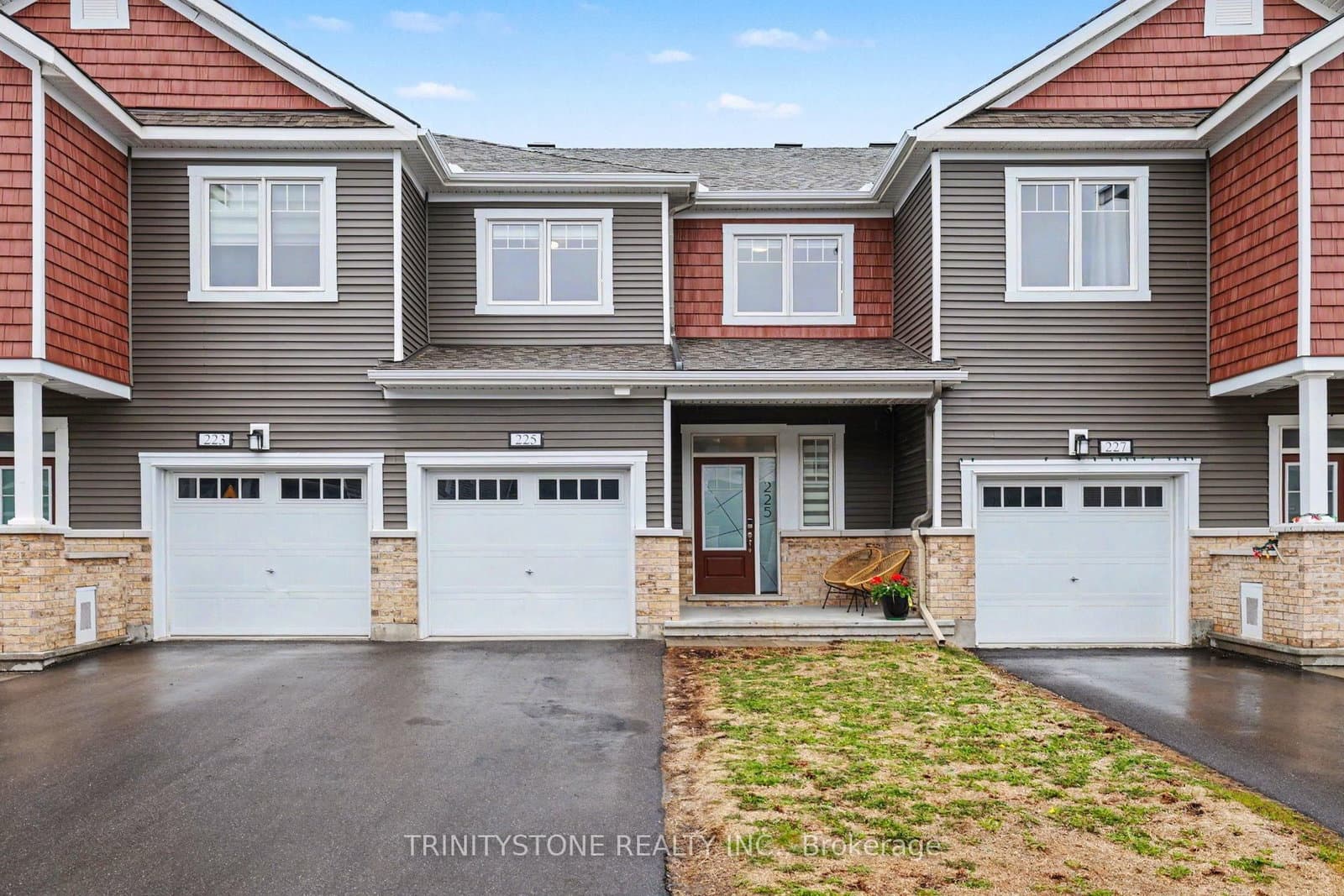 225 Billrian Crescent, Ottawa, ON — photo 2