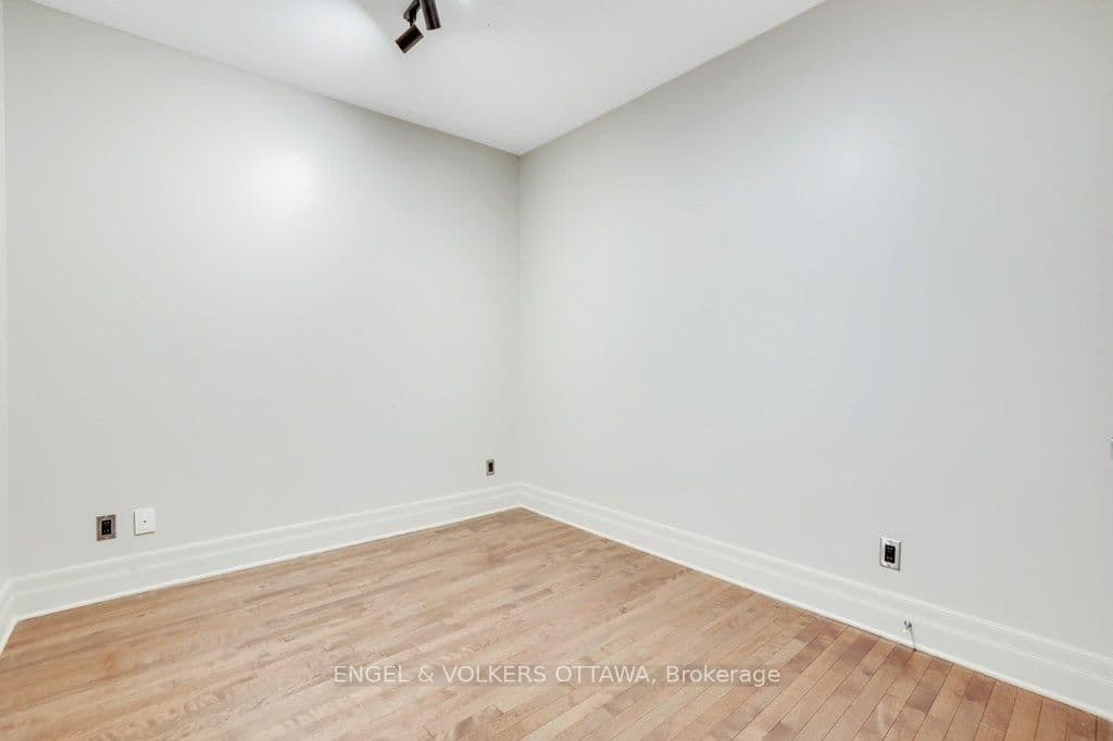 209 - 808 Bronson Avenue, Ottawa, ON — photo 10