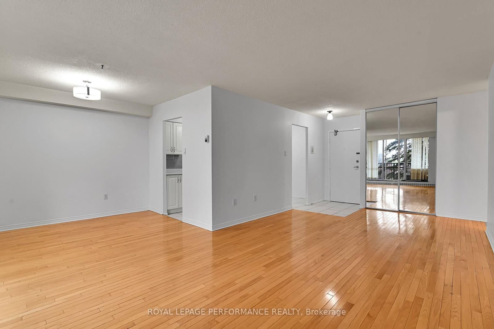 307 - 2400 Virginia Drive, Ottawa, ON — photo 13