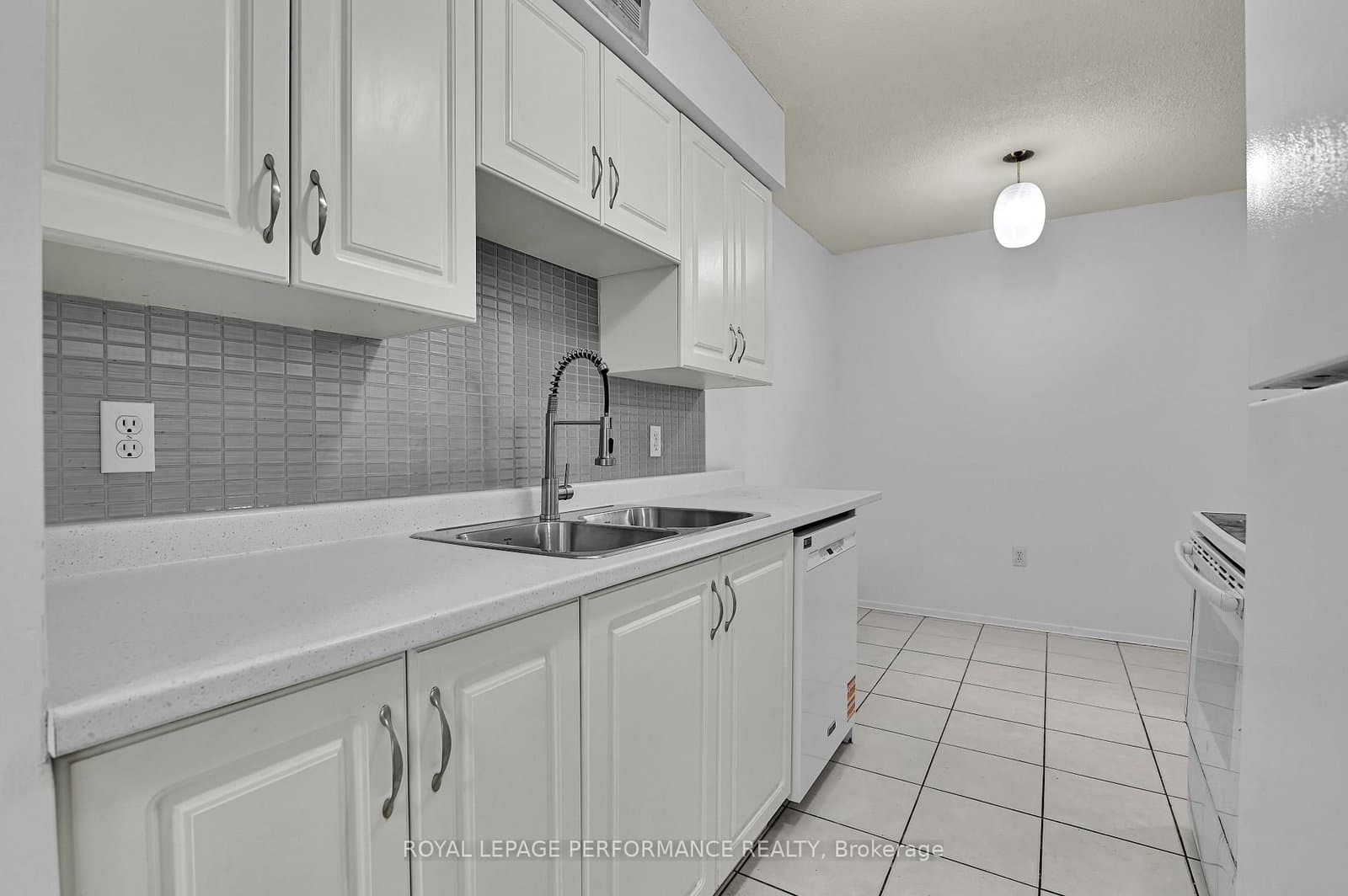 307 - 2400 Virginia Drive, Ottawa, ON — photo 19