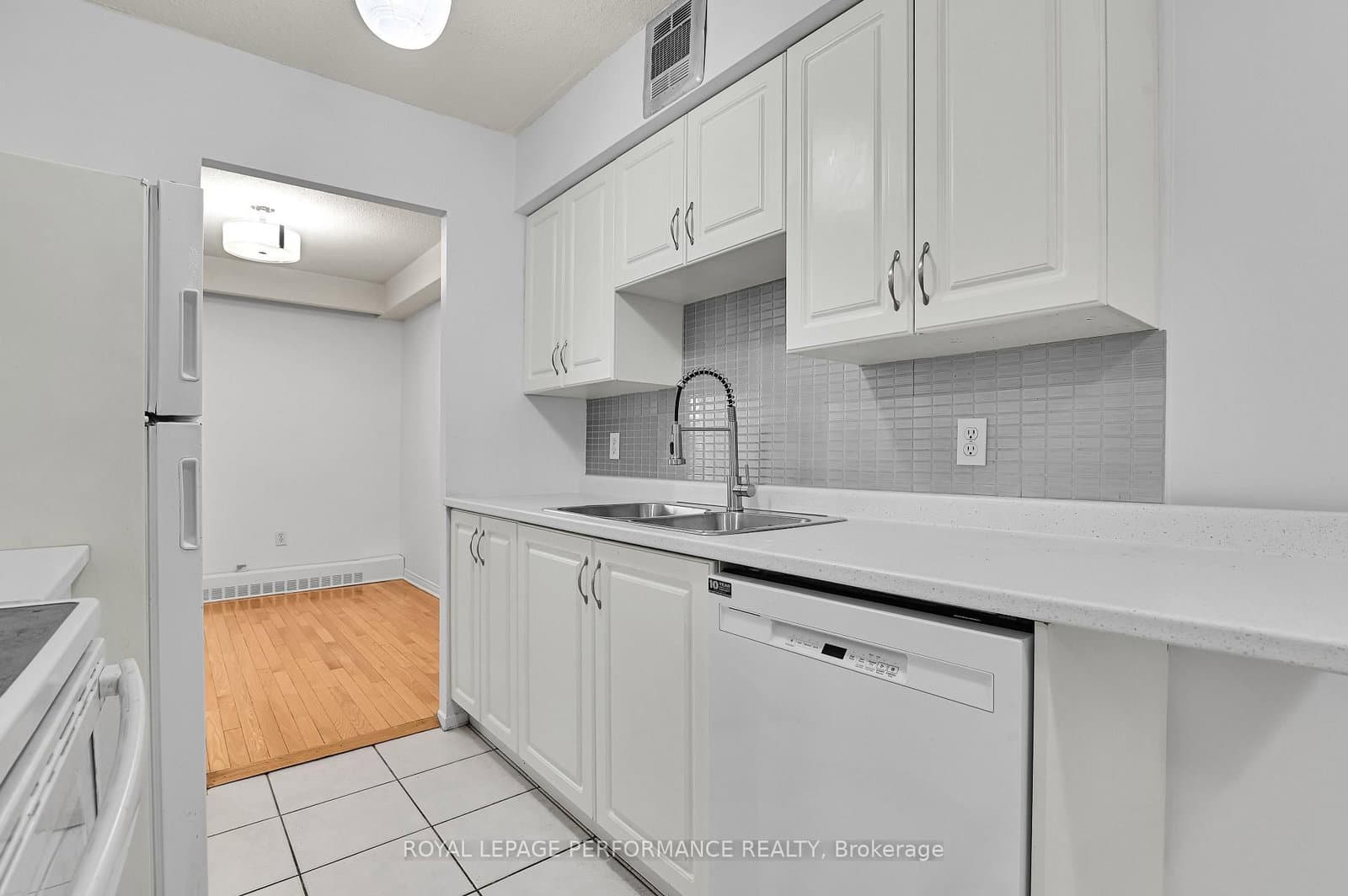 307 - 2400 Virginia Drive, Ottawa, ON — photo 20