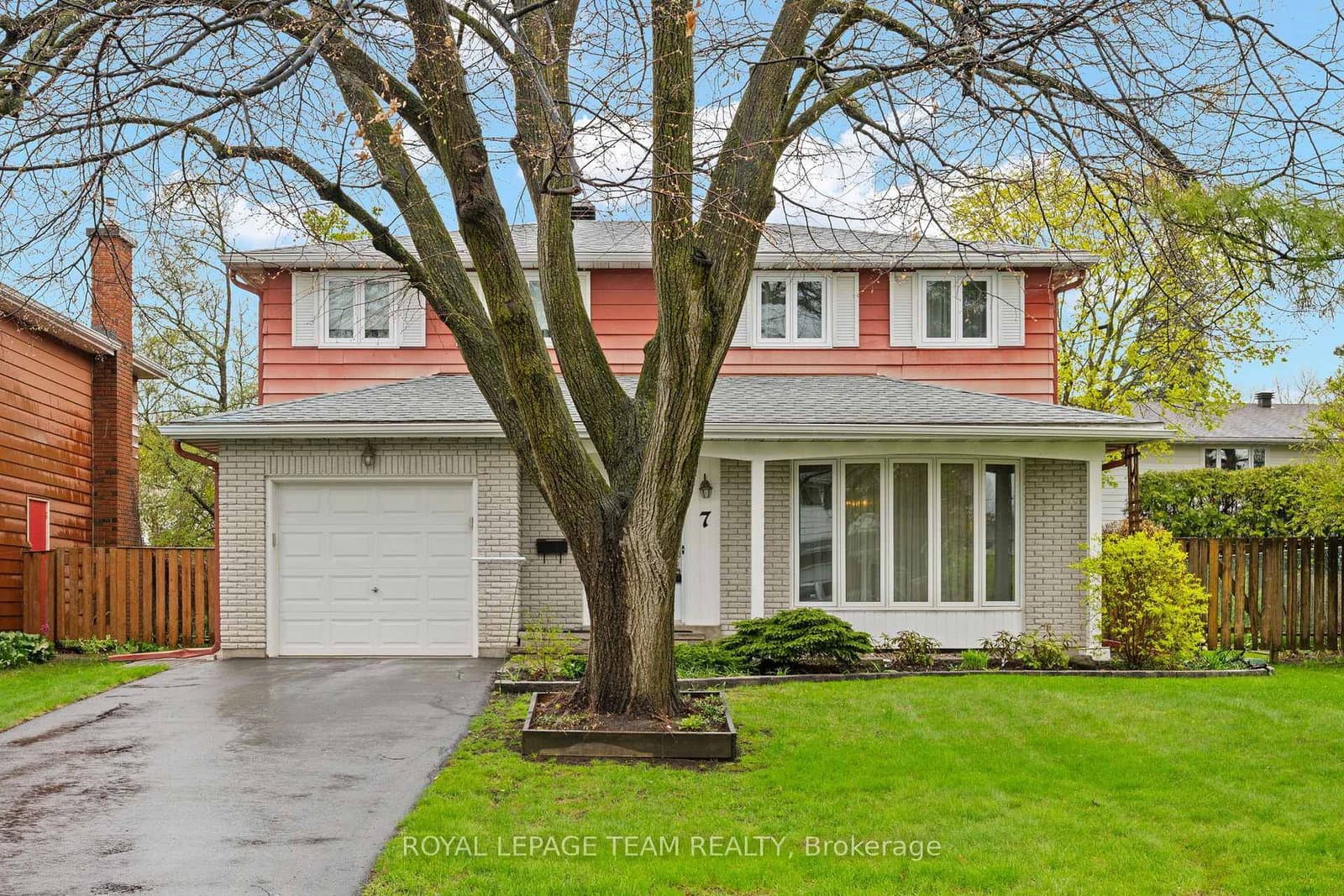 7 Centrepark Drive, Ottawa, ON — photo 2