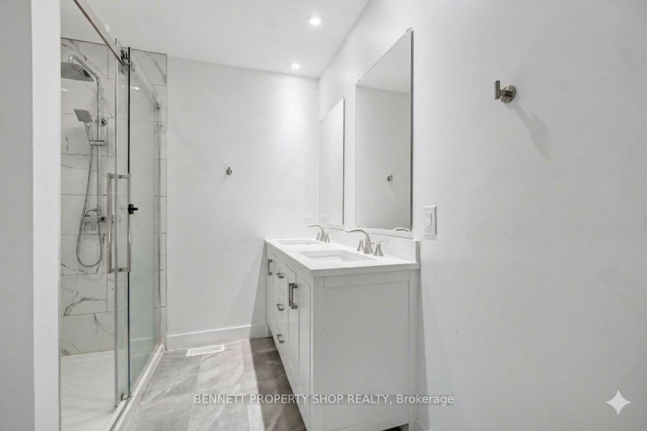 1227 Ridgemont Avenue, Ottawa, ON — photo 7