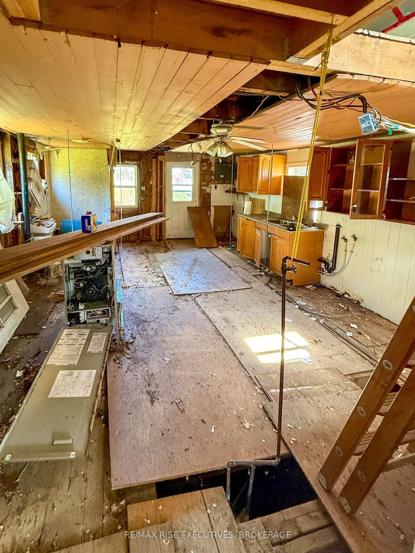 14 Dundas Street, Deseronto, ON — photo 2