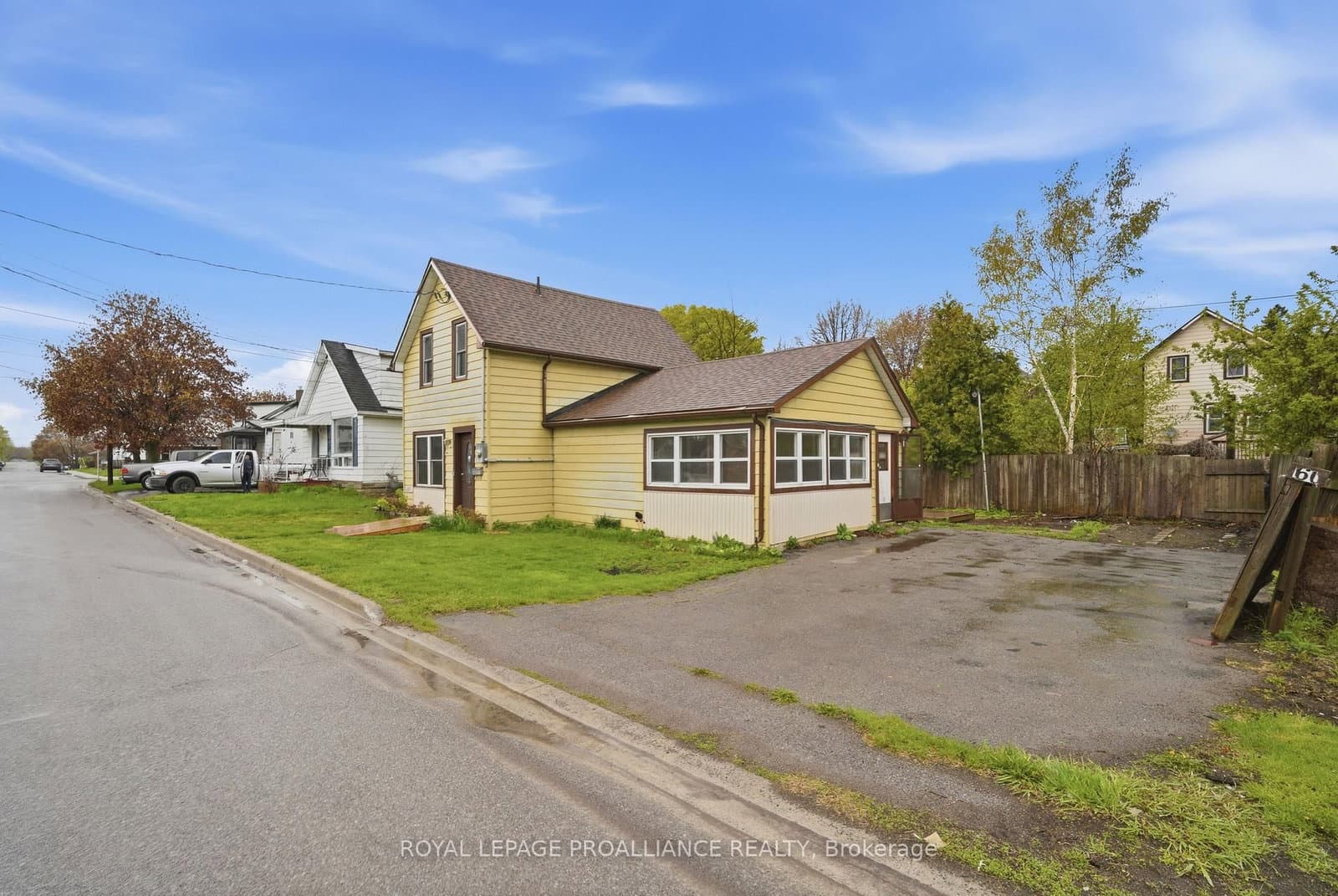 58 John Street, Quinte West, ON