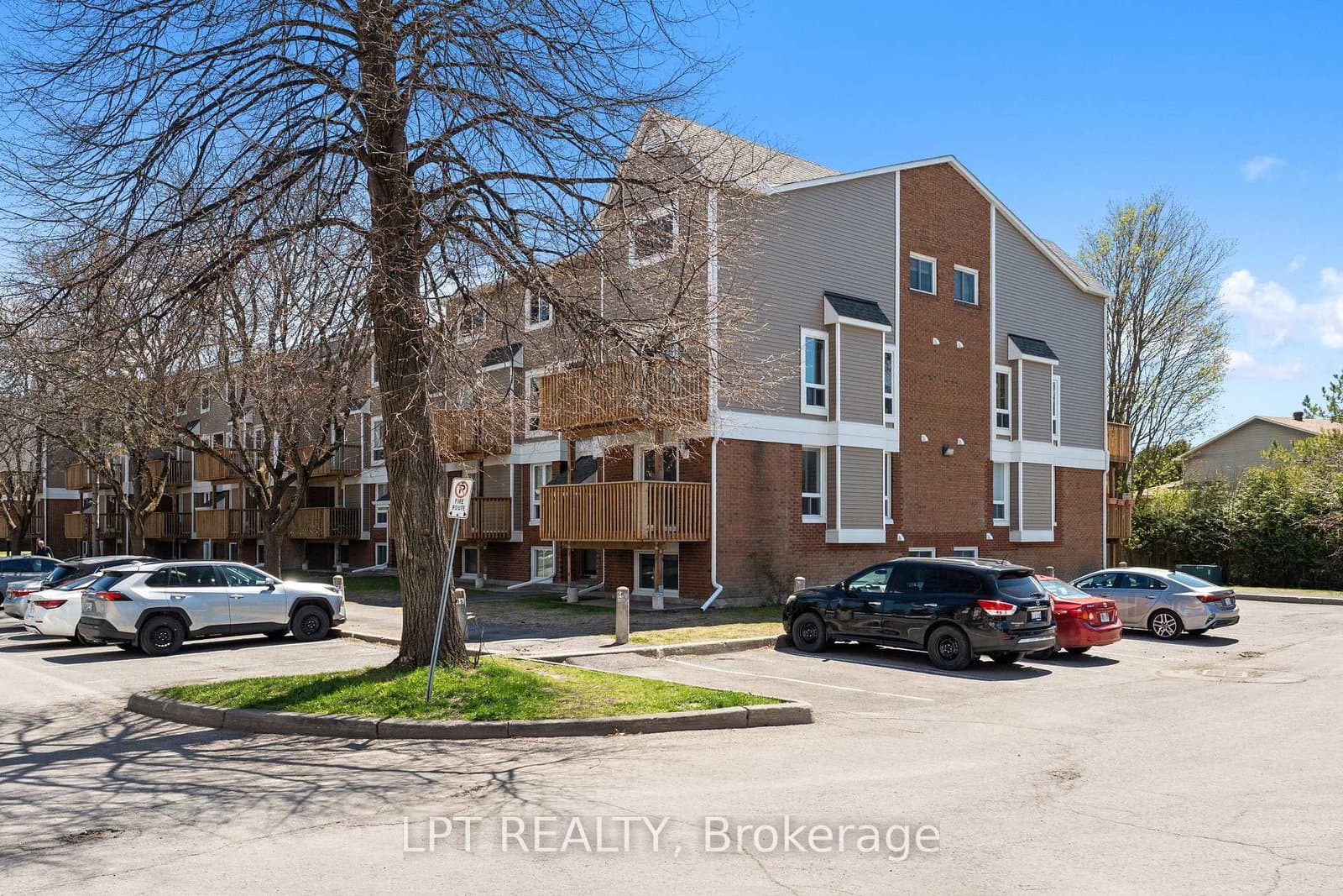 4 - 260 Fenerty Court, Ottawa, ON — photo 4