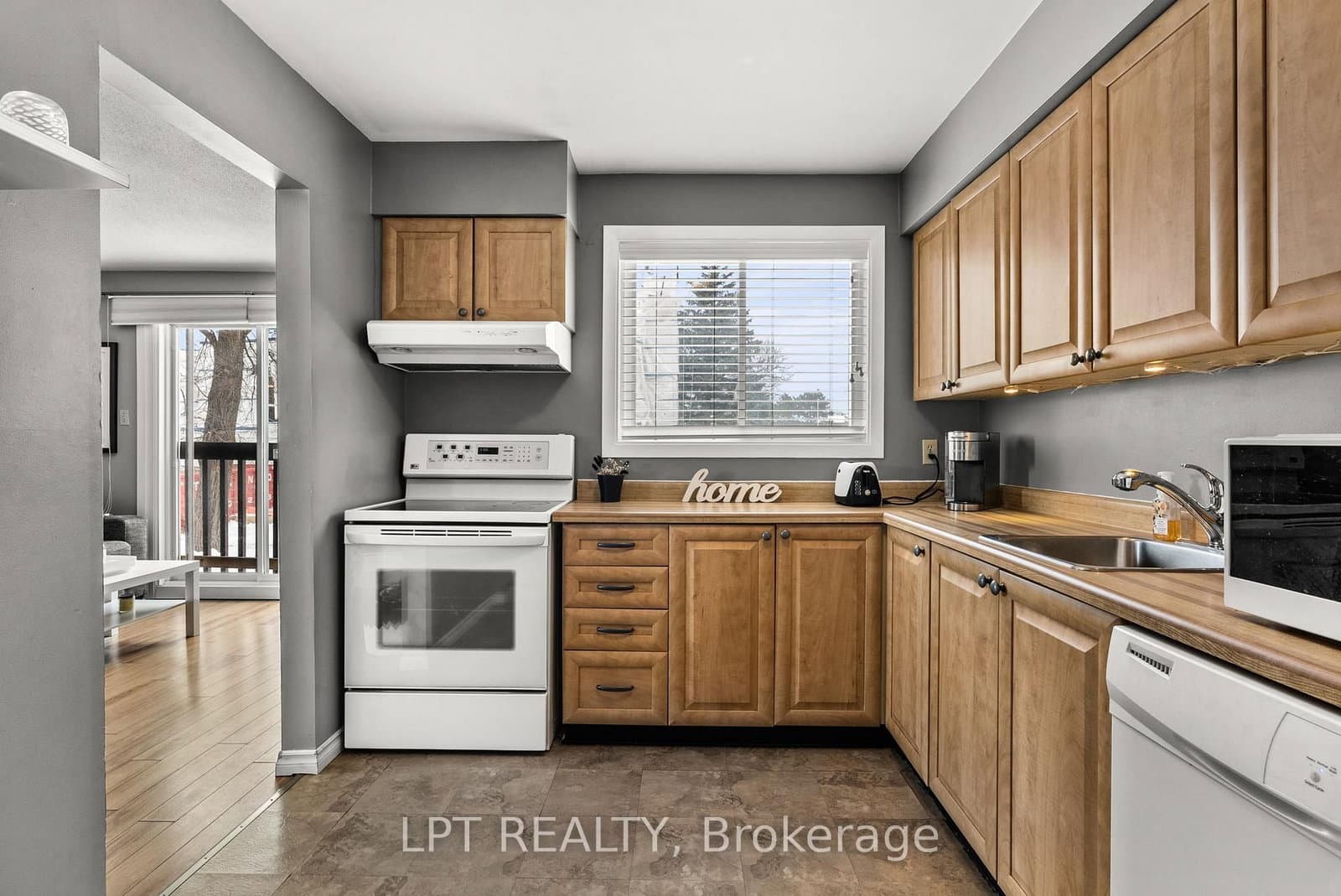 4 - 260 Fenerty Court, Ottawa, ON — photo 8
