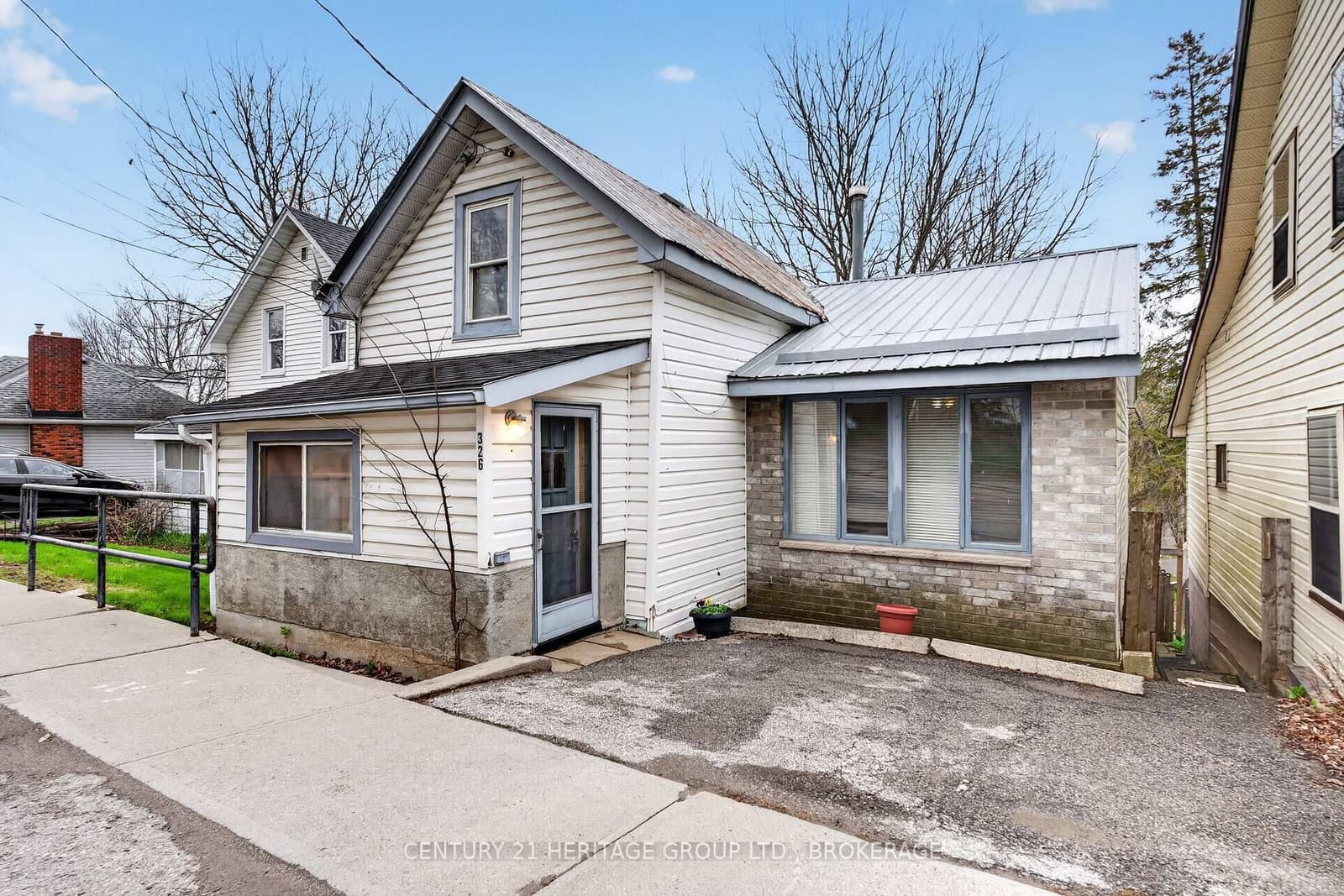 326 DUNDAS Street, Deseronto, ON