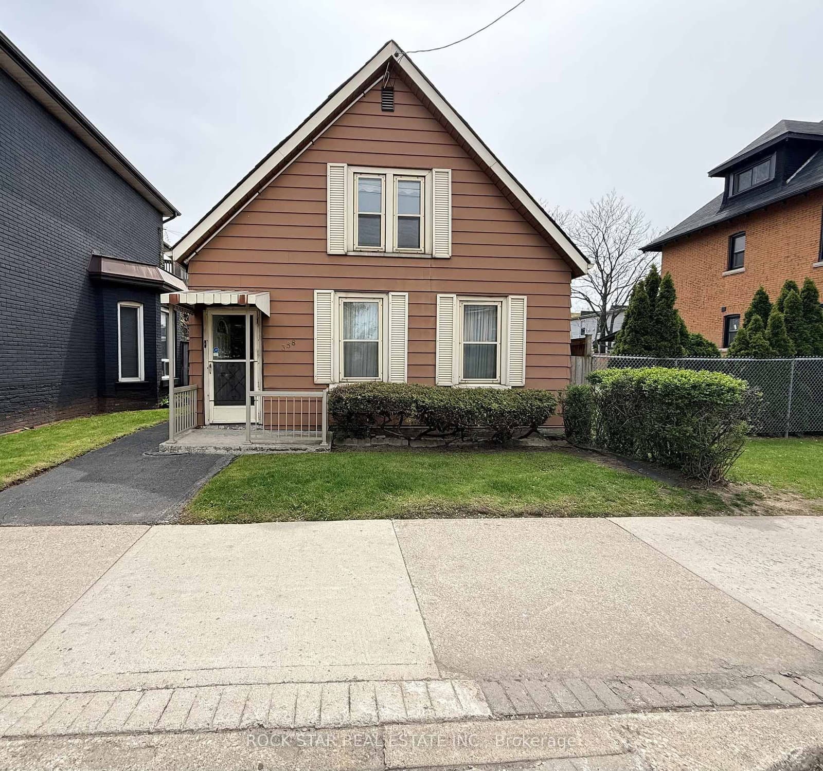 358 Barton Street, Hamilton, ON