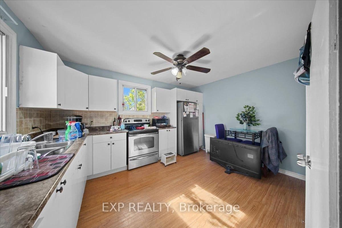 208 Montfort Street, Ottawa, ON — photo 6