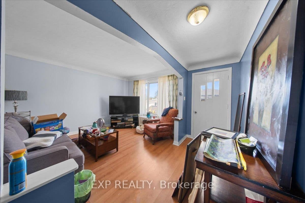 208 Montfort Street, Ottawa, ON — photo 8