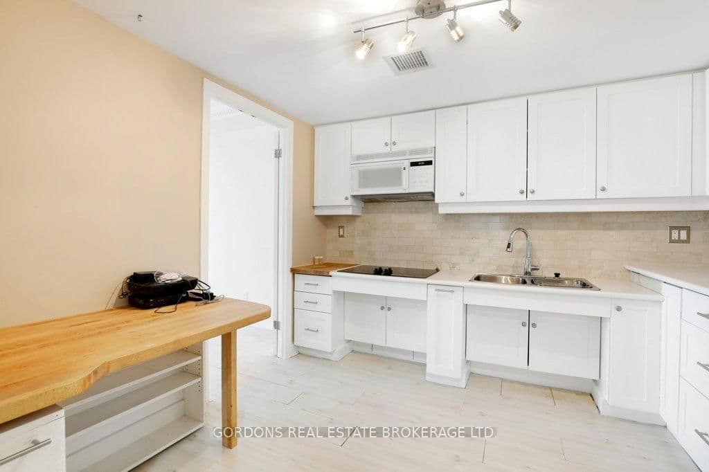 103 - 3099 Carling Avenue, Ottawa, ON — photo 11