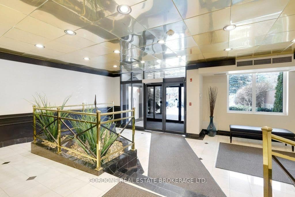 103 - 3099 Carling Avenue, Ottawa, ON — photo 4