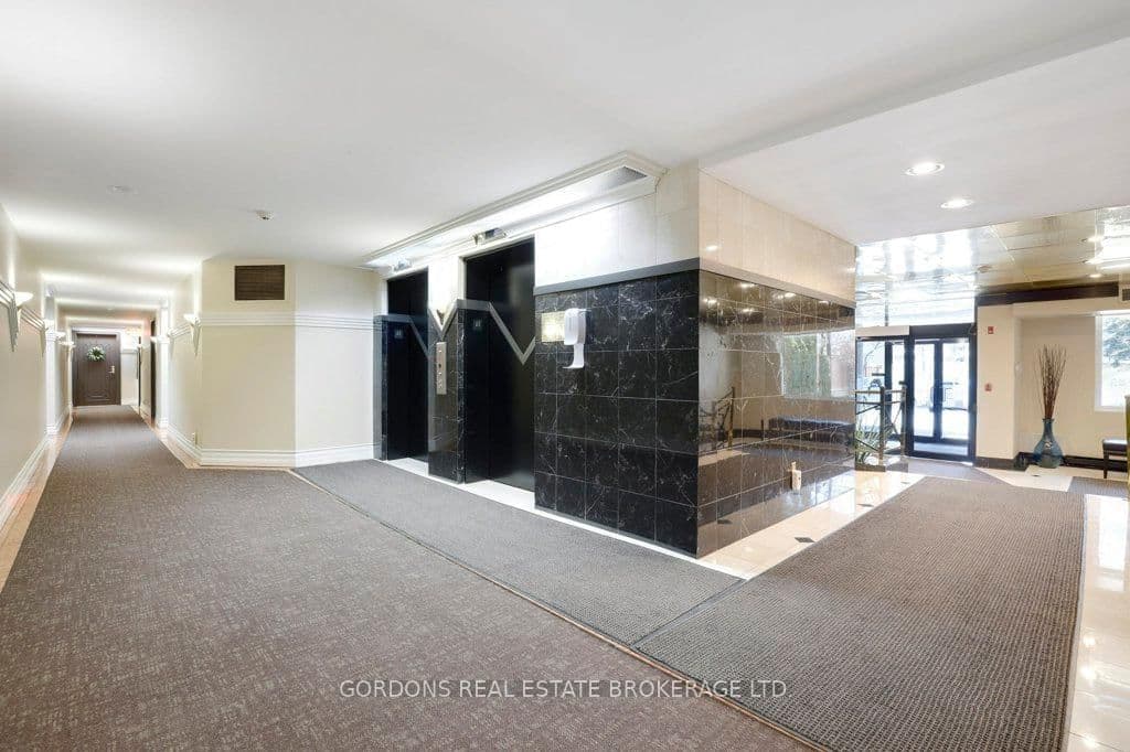 103 - 3099 Carling Avenue, Ottawa, ON — photo 5