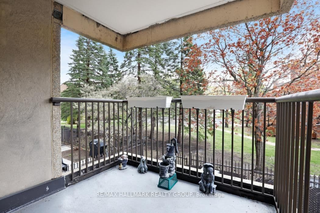 207 - 545 St Laurent Boulevard, Ottawa, ON — photo 33