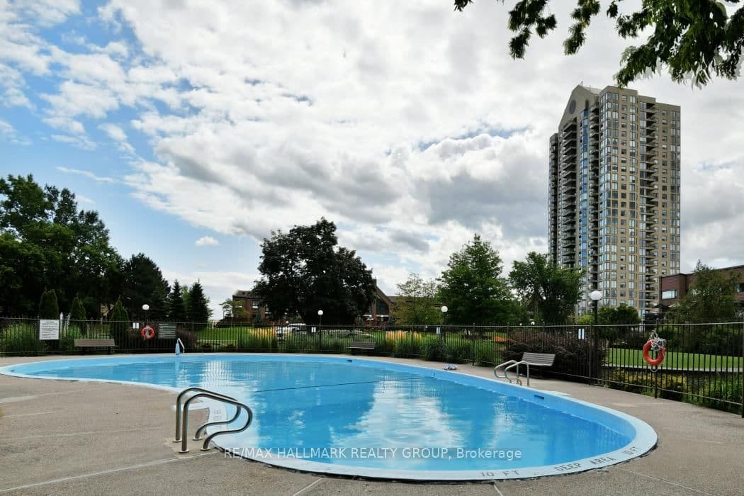 207 - 545 St Laurent Boulevard, Ottawa, ON — photo 41