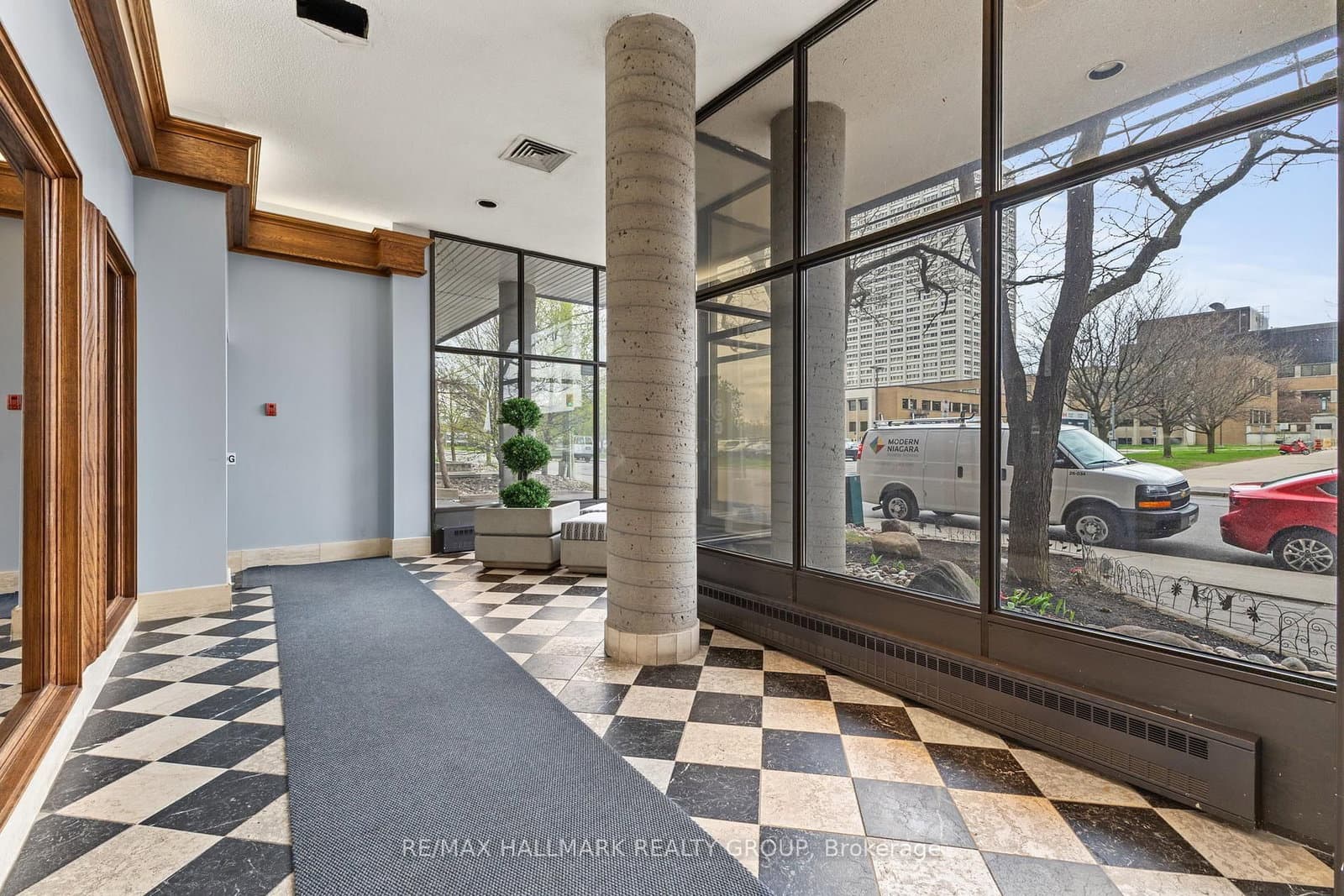 308 - 191 Parkdale Avenue, Ottawa, ON — photo 4