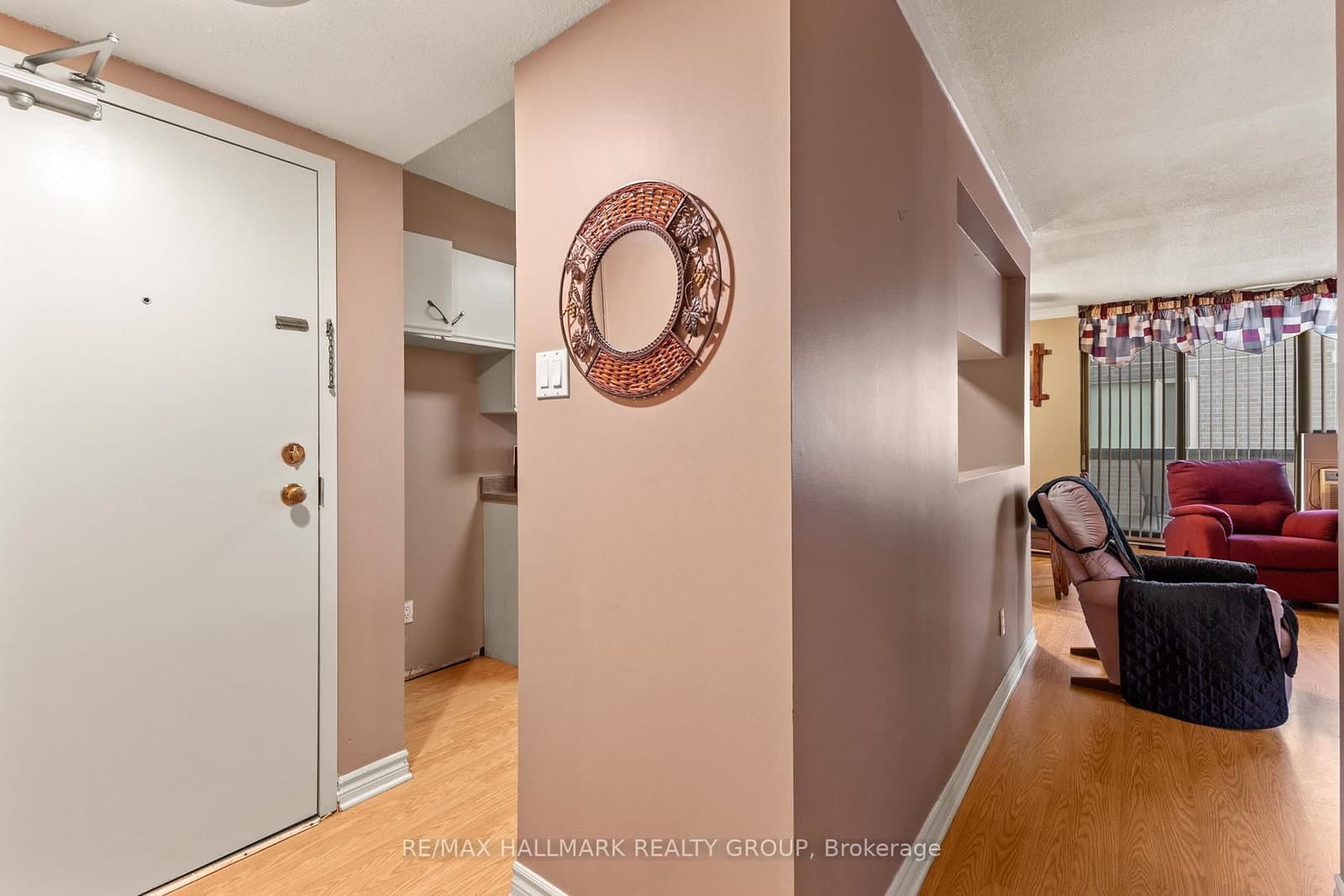 308 - 191 Parkdale Avenue, Ottawa, ON — photo 7