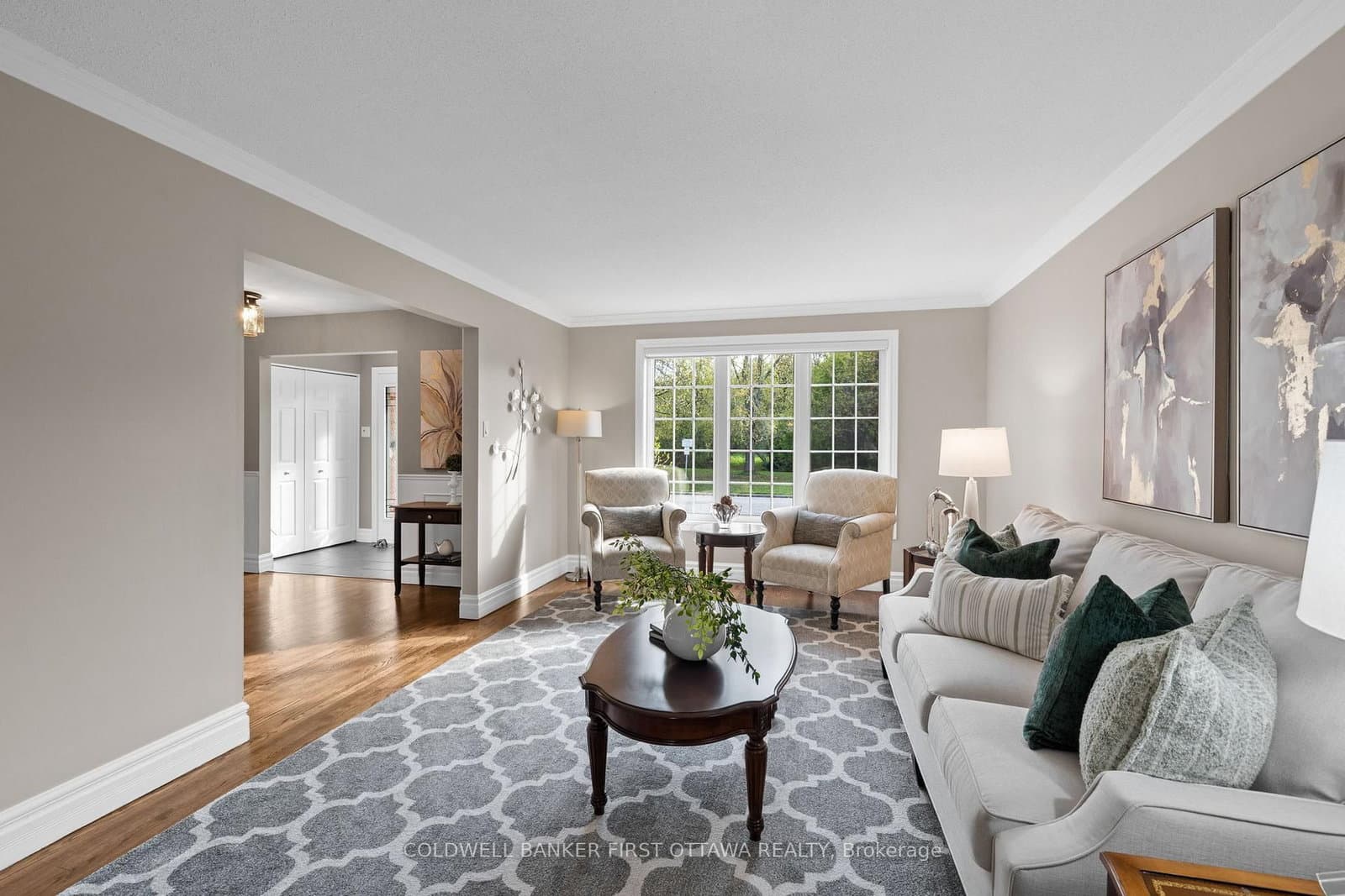 42 Hampel Crescent, Stittsville, ON — photo 2
