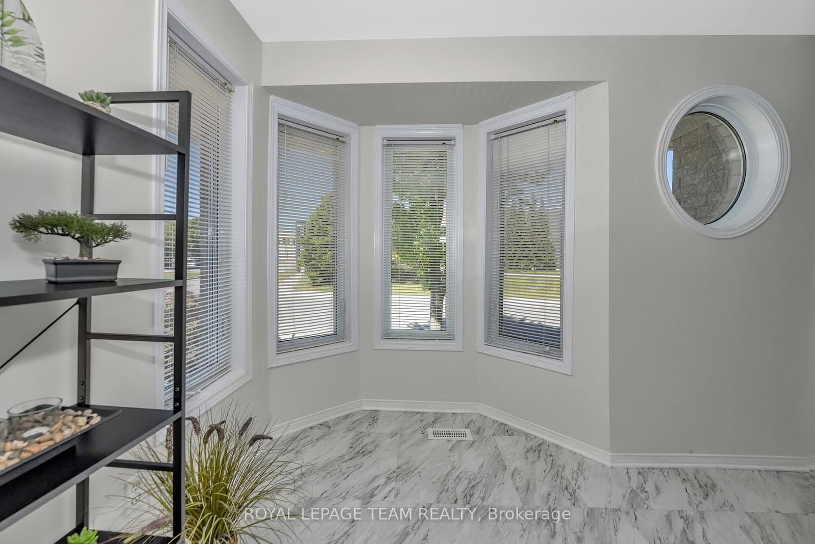85 Cresthaven Drive, Ottawa, ON — photo 10