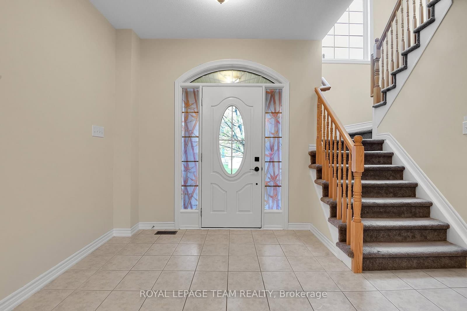 302 River Landing Avenue, Ottawa, ON — photo 2
