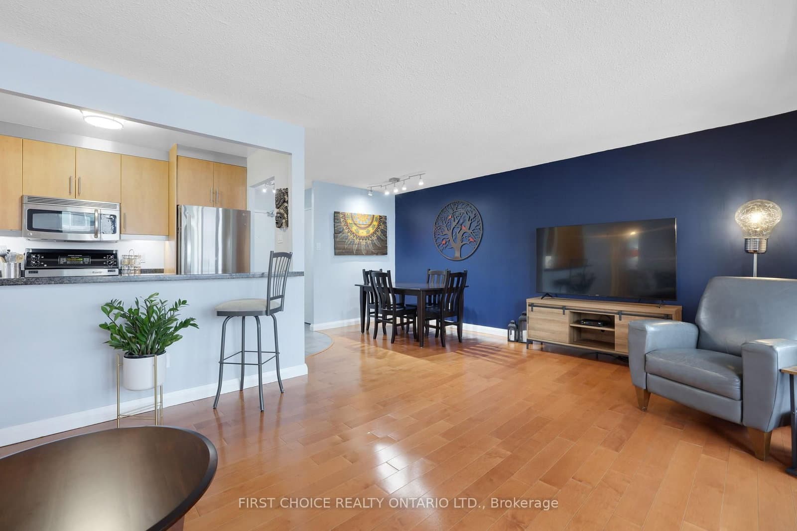 703 - 141 Somerset Street, Ottawa, ON — photo 10
