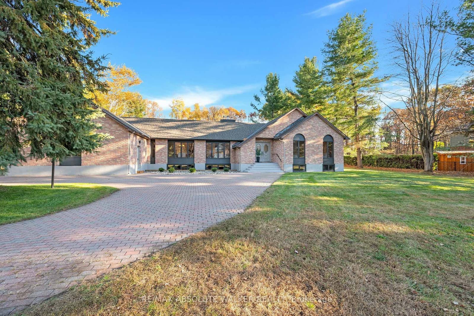 108 Margaret Anne Drive, Carp, ON — photo 2