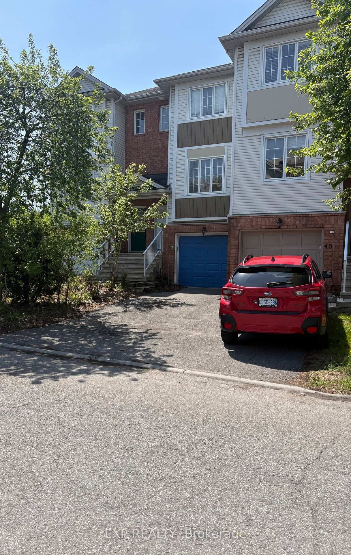42 Manhattan Crescent, Ottawa, ON