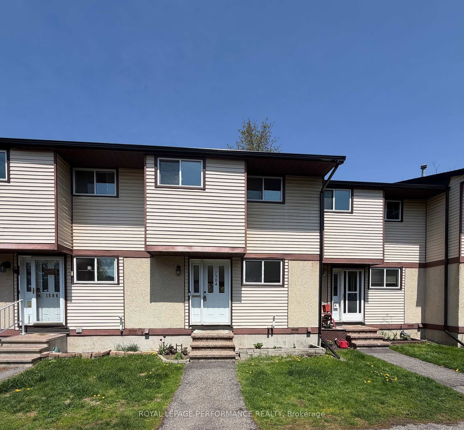 1584 Feather Lane, Ottawa, ON